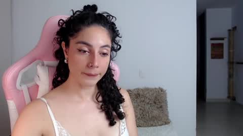 Snapshot of niky_blue chatting on January 2025 11:24:01 PM niky_blue online show from January 2025 11:24:01 PM