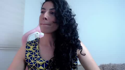 Snapshot of niky_blue chatting on March 2025 10:52:02 PM niky_blue online show from March 2025 10:52:02 PM