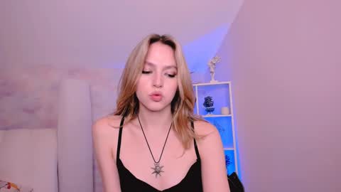 Veronica online show from January 2025 05:17:02 PM