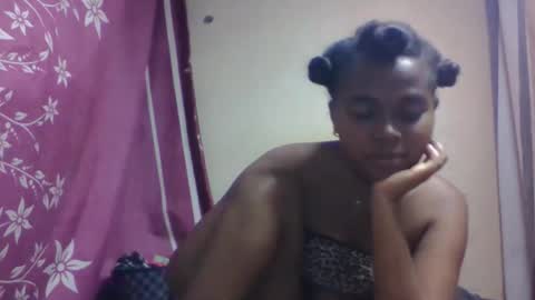 nilah online show from September 2025 10:37:02 PM