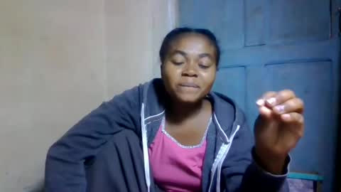 Snapshot of nilahmarie chatting on June 2026 06:01:02 PM nilah online show from June 2026 06:01:02 PM