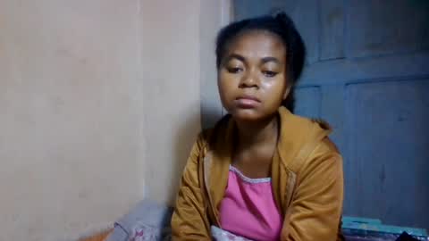 Snapshot of nilahmarie chatting on June 2026 03:17:01 AM nilah online show from June 2026 03:17:01 AM