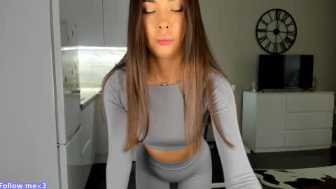 Bella online show from February 2025 08:38:01 AM