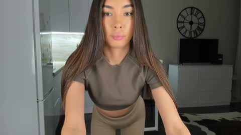 Bella online show from March 2025 03:13:02 AM