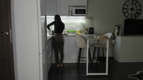 Bella online show from February 2026 07:39:02 PM