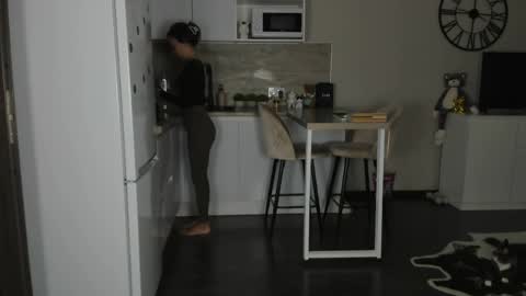 Bella online show from April 2026 05:13:02 PM