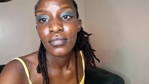 Snapshot of nina_bambi chatting on September 2025 08:19:01 PM nina_bambi online show from September 2025 08:19:01 PM