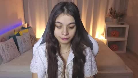 Ketrin online show from November 2025 02:43:01 AM