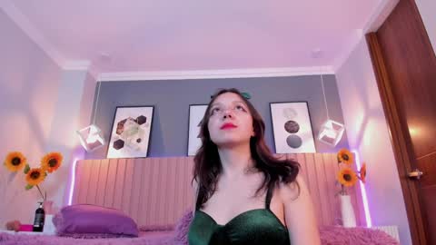 nina_ford_ online show from April 2026 03:07:02 AM