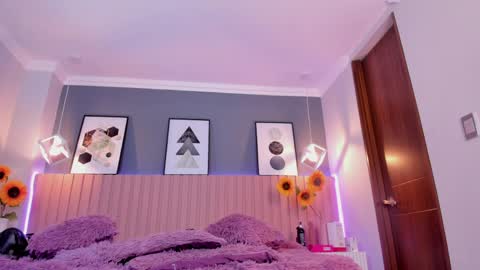 nina_ford_ online show from April 2026 03:17:01 AM