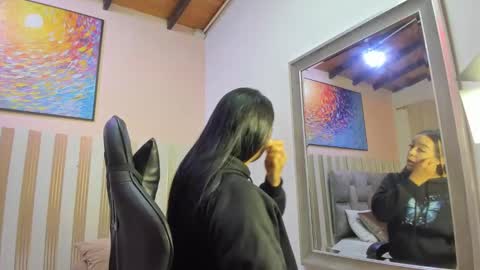 nina_glow_ online show from March 2026 11:21:02 AM