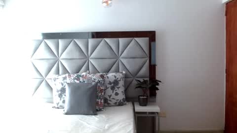  Nina  online show from December 2024 08:29:01 PM