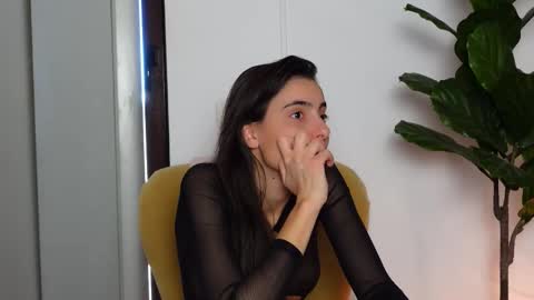 NinaCrystal online show from October 2025 08:26:01 AM