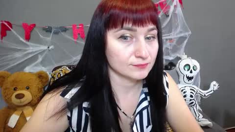 ninaflawlees online show from October 2025 11:50:01 AM