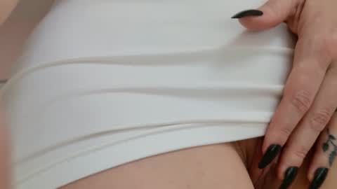 Snapshot of ninaoneil chatting on February 2025 11:15:02 PM NinaOneil online show from February 2025 11:15:02 PM