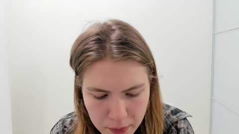 ninarihh online show from October 2025 09:44:01 AM