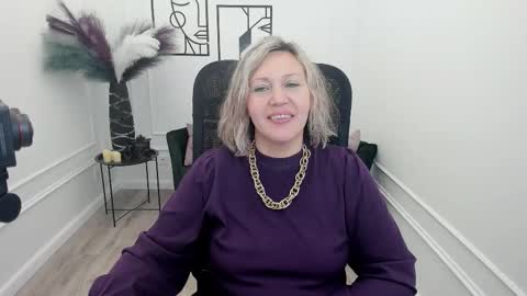 ninastarle online show from November 2025 04:38:01 AM