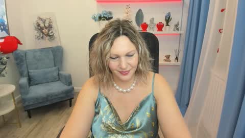 Snapshot of ninastarle chatting on February 2026 11:48:01 AM ninastarle online show from February 2026 11:48:01 AM