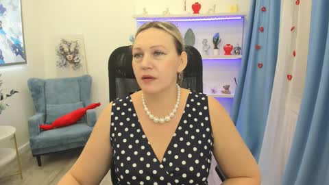 Snapshot of ninastarle chatting on February 2026 11:50:01 AM ninastarle online show from February 2026 11:50:01 AM