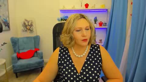 Snapshot of ninastarle chatting on February 2026 11:43:02 AM ninastarle online show from February 2026 11:43:02 AM