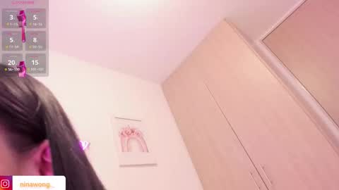 Nina online show from November 2025 03:22:02 PM