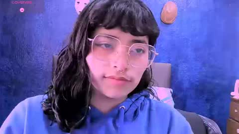 Nina online show from September 2025 01:55:02 PM