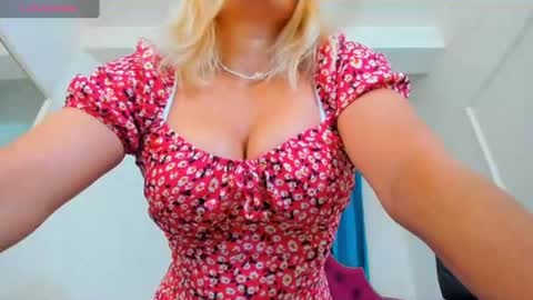 Snapshot of ninna_dee chatting on July 2026 04:53:01 AM nina dee online show from July 2026 04:53:01 AM