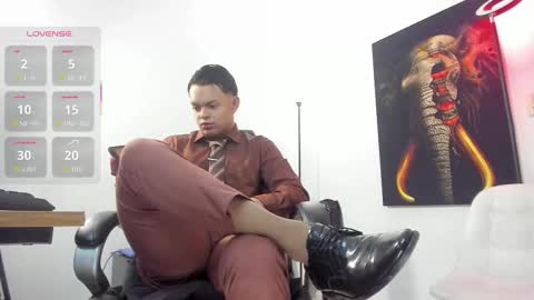 nino_bonnucci online show from October 2025 11:32:02 AM