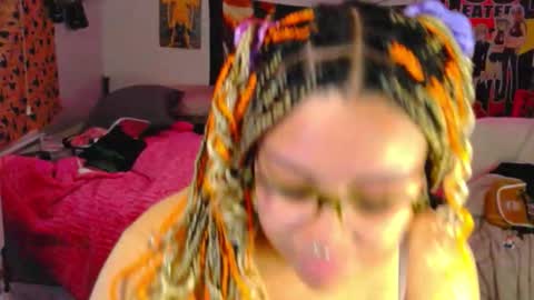 kiwi online show from March 2026 04:08:01 AM