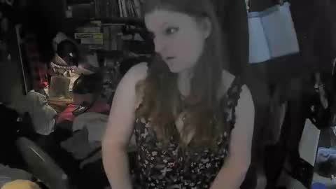 Nique online show from December 2025 06:38:01 PM