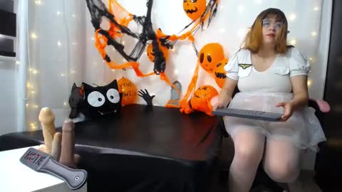 Snapshot of niuk_mei chatting on October 2025 04:55:01 PM Niuk online show from October 2025 04:55:01 PM