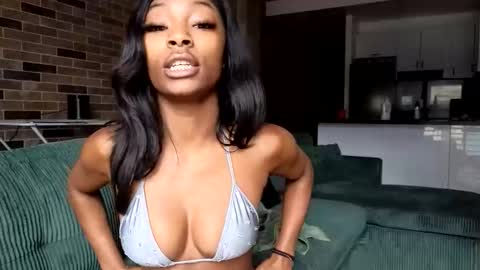 NIVIA WOLFE online show from March 2026 12:43:02 AM