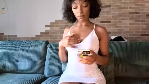 NIVIA WOLFE online show from May 2026 12:19:02 AM