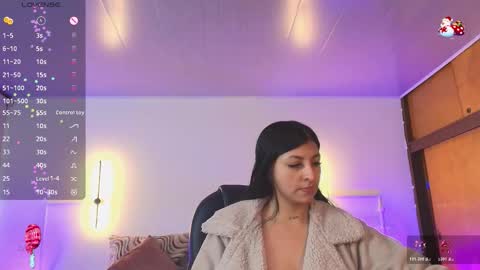 Gaby  Megan  Juliana  online show from December 2025 11:30:02 AM