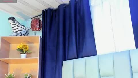 Noah  online show from October 2025 03:21:02 AM