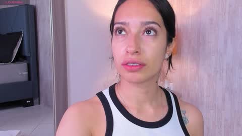 Noah  online show from December 2025 04:06:02 AM