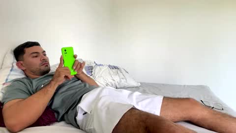 noah_3050 online show from October 2025 05:51:02 PM