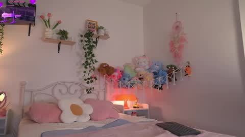 noah__23 online show from June 2026 10:37:01 PM
