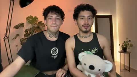 noah_and_steven online show from May 2026 01:25:02 AM