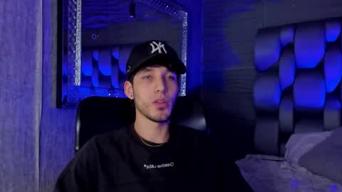 Noah Brigth online show from October 2025 07:43:01 AM