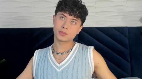 noah_dupont_ online show from November 2025 11:57:02 AM