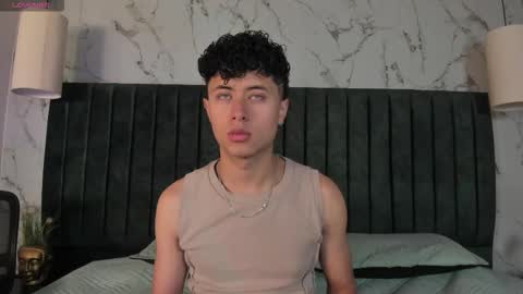 noah_dupont_ online show from February 2026 12:12:01 PM