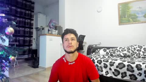 Snapshot of noah_happy07 chatting on December 2024 05:17:01 AM Noah online show from December 2024 05:17:01 AM