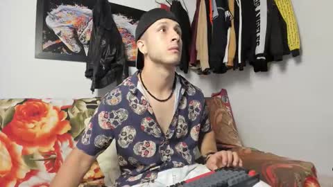 Snapshot of noah_happy07 chatting on November 2025 08:42:01 PM Noah online show from November 2025 08:42:01 PM