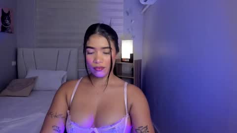 Noemy online show from May 2026 12:43:02 PM
