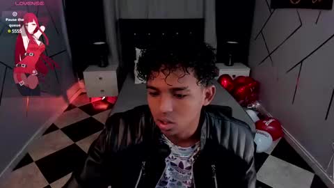 noah_smith04 online show from February 2025 12:33:01 PM