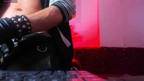 noah_starks online show from May 2026 08:16:01 PM
