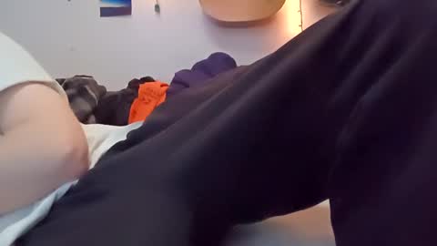 Snapshot of noah_wesley chatting on January 2025 06:17:02 AM Noah Wesley online show from January 2025 06:17:02 AM