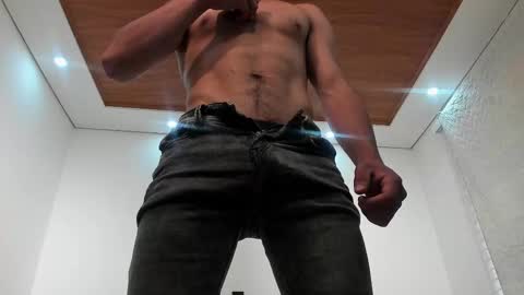 LIAM- noah online show from November 2025 01:06:01 PM