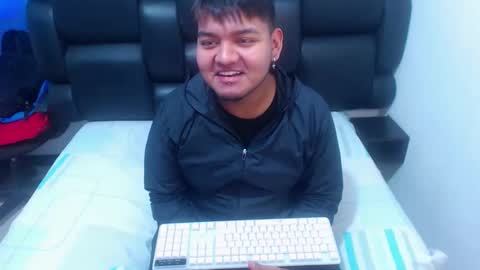 Snapshot of noahdeepthroatt chatting on April 2026 12:49:01 PM noahdeepthroatt online show from April 2026 12:49:01 PM